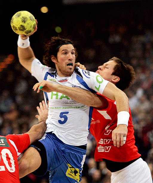 联合举办 联合举办