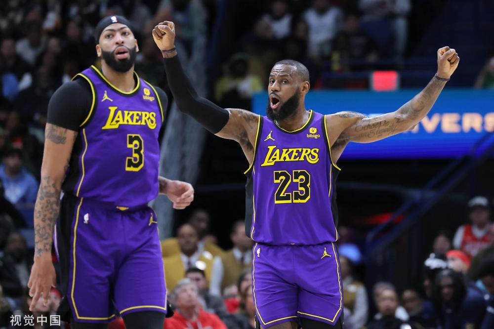 上展示了他 上展示了他